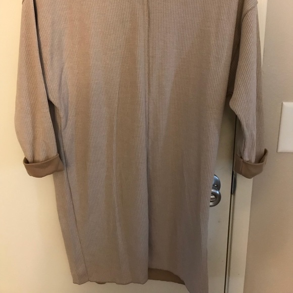 Dress - Picture 3 of 6